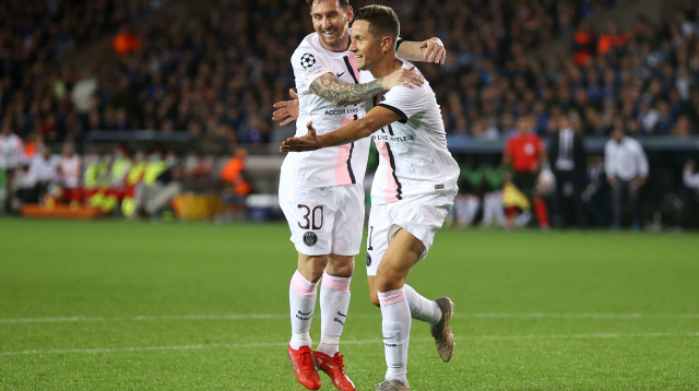 מסי חוגג עם הררה את השער בליגת האלופות (צילום: GettyImages, Lars Baron)