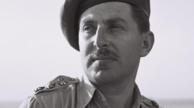 חיים הרצוג בשנת 1950 בעת תפקידו כנספח צה"ל בוושינגטון (צילום: אוסף התצלומים הלאומי)