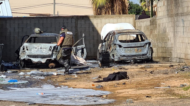 פיצוץ רכב ברמלה (צילום: דוברות המשטרה)