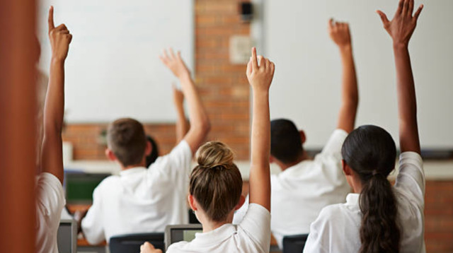 תלמידים בתלבושת אחידה, אילוסטרציה (צילום: Getty images)