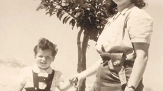 מירה בן ארי ובנה בניצנים  (צילום: אלבום משפחתי)