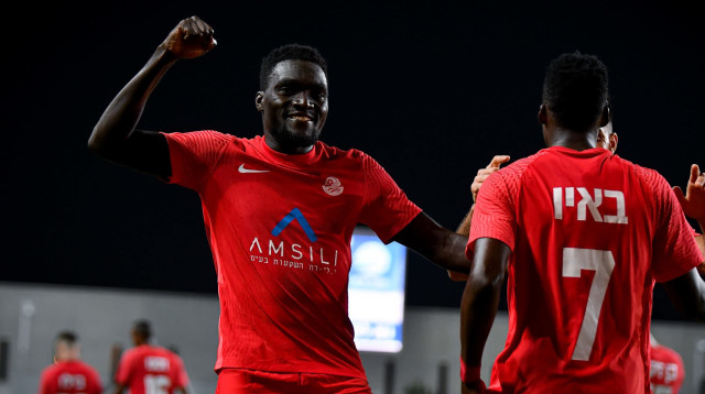 פאהד באיו, שחקן מ.ס. אשדוד (צילום: אריאל שלום)