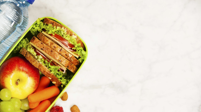 ארוחת עשר, ארוחת בוקר לתלמיד (אילוסטרציה) (צילום: אינגאימג')