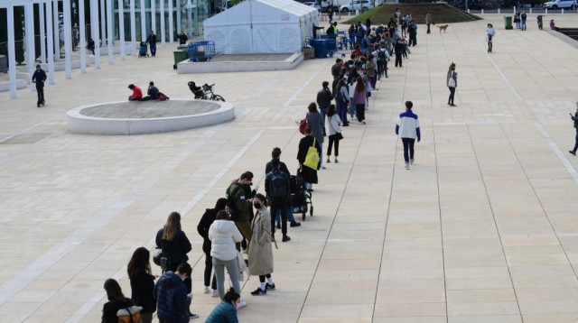 בדיקות אנטיגן בת"א (צילום: אבשלום ששוני)