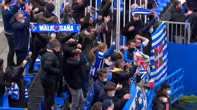 אוהדי ריאל סוסיאדד חוגגים (צילום: צילום מסך)