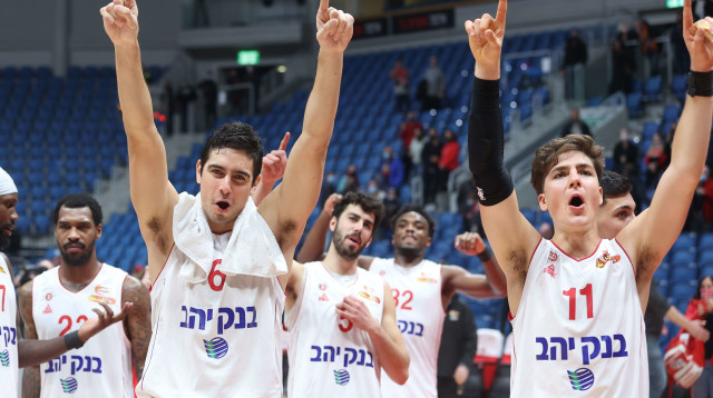 שחקני הפועל ירושלים אדם אריאל, איתי שגב (צילום: דני מרון)