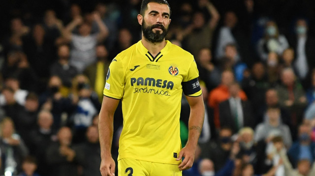 ראול אלביול, שחקן ויאריאל (צילום: GettyImages, PAUL ELLIS/AFP)