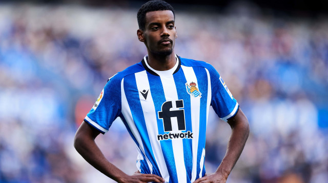 אלכסנדר איסק, שחקן ריאל סוסיאדד (צילום: GettyImages, Juan Manuel Serrano Arce)