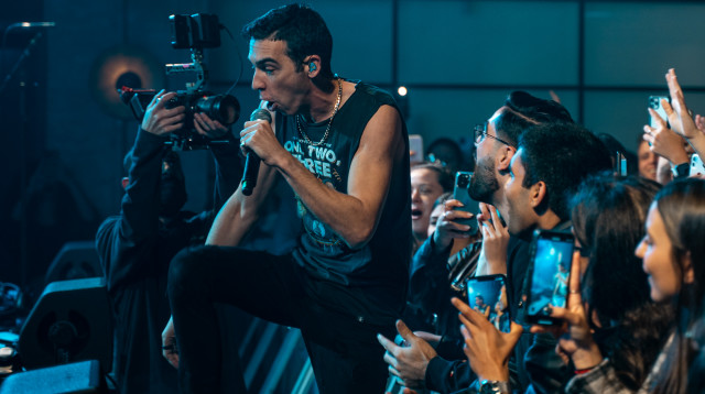 עודד פז, מתוך ההופעה של "עודד פז והקסדות" (צילום: אלדר חבה)