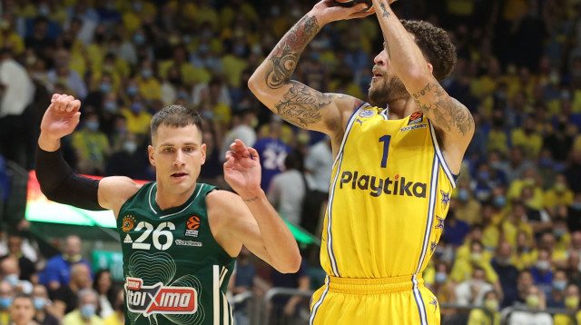 המשחק מול פנאתינייקוס ייערך כסדרו? ווילבקין ונדוביץ' (צילום: דני מרון)