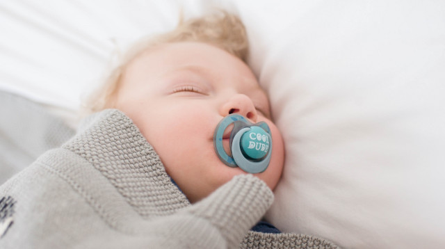 הצטנן המסכן וקיבל נזלת (צילום: יחצ חול)