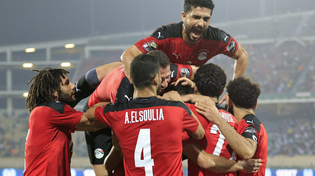 שחקני נבחרת מצרים חוגגים (צילום: רויטרס)