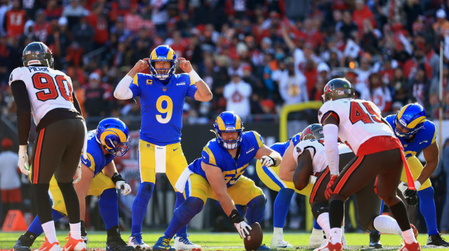 מתיו סטאפורד שחקן לוס אנג'לס ראמס (צילום: GettyImages, Mike Ehrmann)