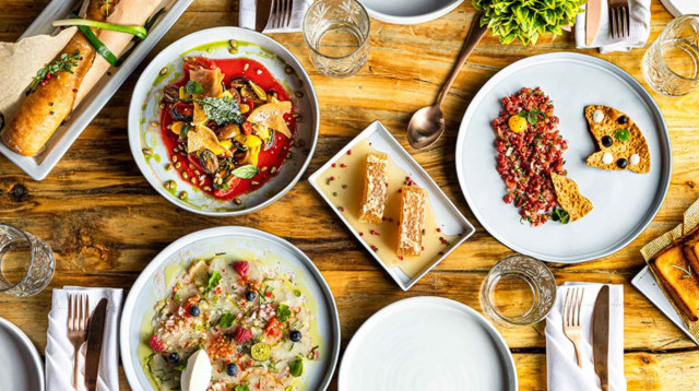 מנות השף של מסעדת "ספרה" בראשותו של שף בני מדר (צילום: שרית גופן)