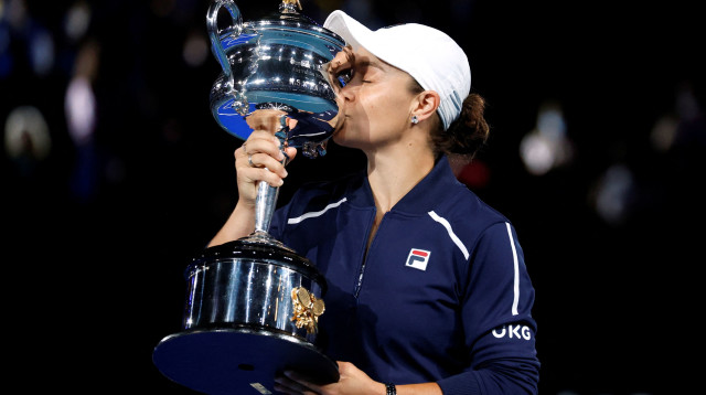 רק אליפות ארה"ב חסרה לה. אשלי בארטי עם התואר הנכסף (צילום: רויטרס)