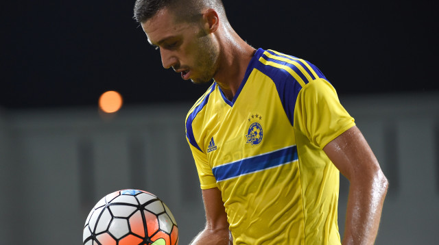 האריס מדוניאנין מכבי תל אביב (צילום: ברני ארדוב)