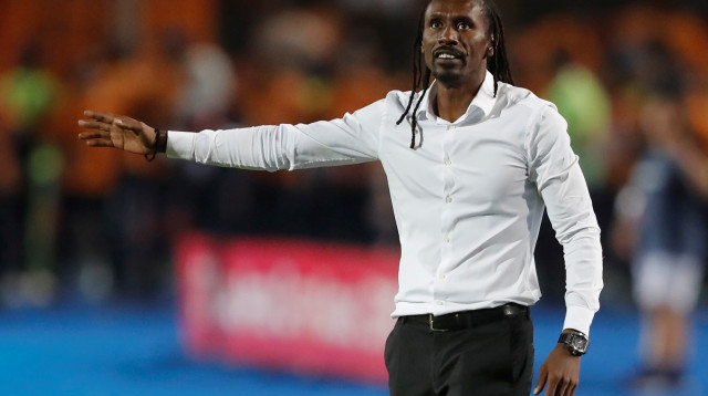 אליו סיסה מאמן נבחרת סנגל (צילום: רויטרס)