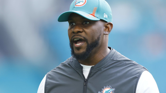 מפוצץ בועה שהחזיקה מעמד כמעט 20 שנה. בריאן פלורס (צילום: GettyImages, Michael Reaves)