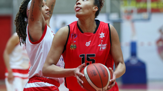 נדיה ג'ונס,  א.ס. רמת השרון (צילום: אתר רשמי, באדיבות מנהלת ליגת העל לנשים בכדורסל)