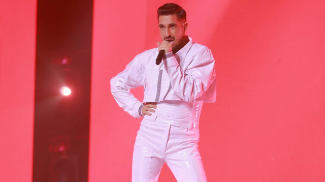 הביצוע של מיכאל בן דוד בגמר ה"אקס פקטור" (צילום: מיכה לובטון)