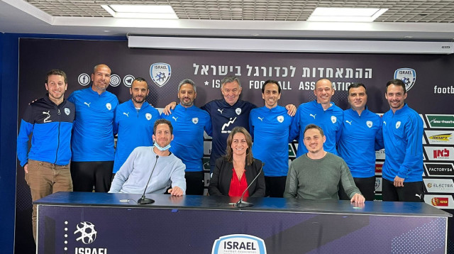 ברק יצחקי, יוסי בניון, דני בונדר, מיכאל זנדברג, קלמי סבן, קורס הפרו בהובלת וילי רוטנשטיינר (צילום: אתר רשמי, ההתאחדות לכדורגל)