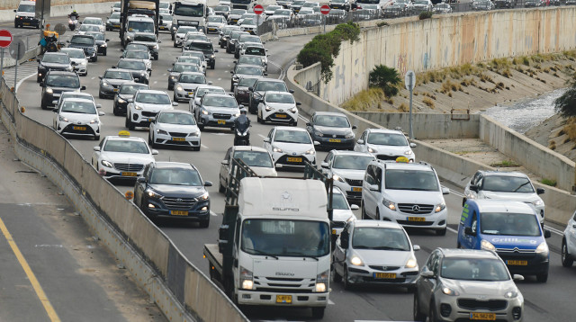 פקק תנועה (צילום: תומר נויברג, פלאש 90)