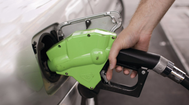 תדלוק (צילום: אורן נחשון, פלאש 90)