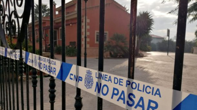 זירת הפשע  (צילום: Police sources of Costa Blanca)