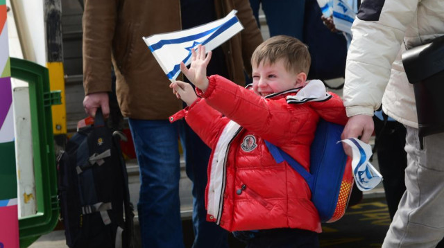 עולים מאוקראינה (צילום: אבשלום ששוני)