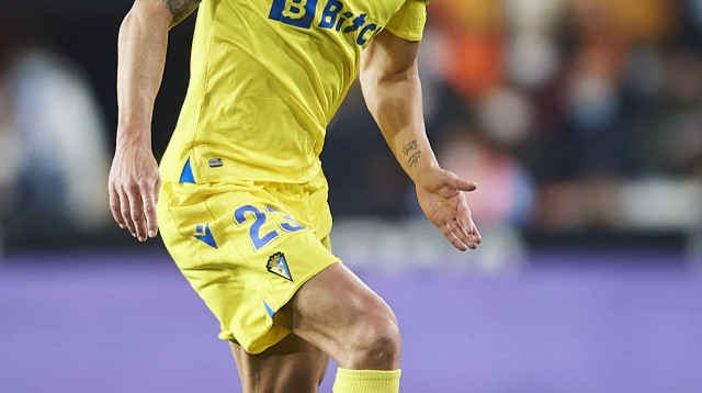 בלם קאדיס לואיס הרננדס (צילום: GettyImages, Aitor Alcalde Colomer)