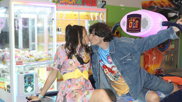 מני ממטרה ופרלה דנוך בחגיגות יום הולדתם (צילום: אור גפן)