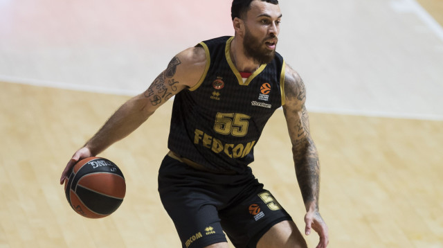 מונאקו ממשיכה במרוץ לכניסה לפלייאוף. מייק ג'יימס (צילום: GettyImages, Nikola Krstic/MB Media)