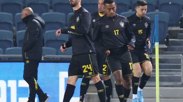 שחקני בית"ר ירושלים אופיר קריאף, עוזיאל פרדו (צילום: דני מרון)