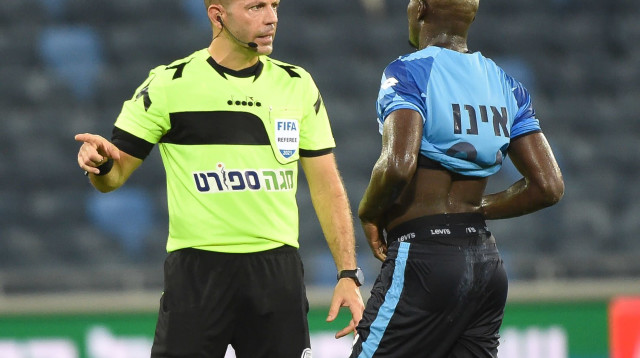 ינהל את הדרבי החיפאי. גרינפלד (צילום: ברני ארדוב)