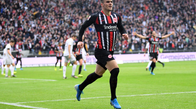 פיליפ קוסטיץ' שחקן איינטרכט פרנקפורט (צילום: GettyImages, Alex Grimm)