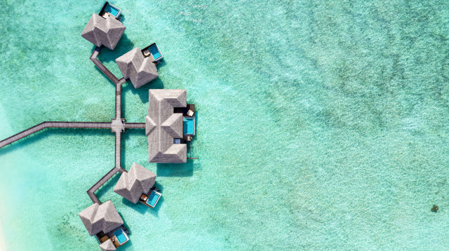 המלדיבים (צילום: Sheraton Full Moon Resort & Spa)