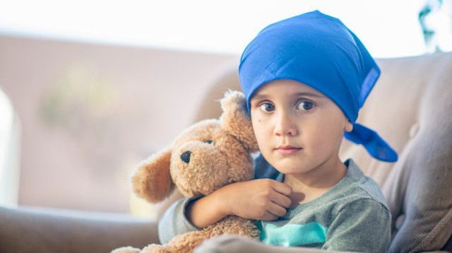 ''פועלים כדי להפוך את בית הספר לקהילה תומכת בילדים חולי סרטן ובני משפחותיהם'' (צילום:  FatCamera gettyimages)