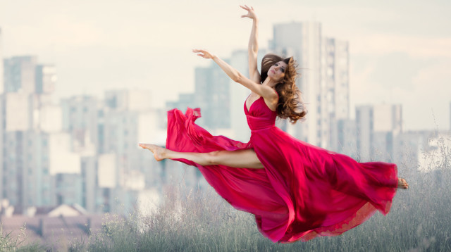 תתרגלו. אנחנו אוהבות לחגוג כל יום. זה מה יש. יום האישה הבינלאומי (צילום: אינג אימג')