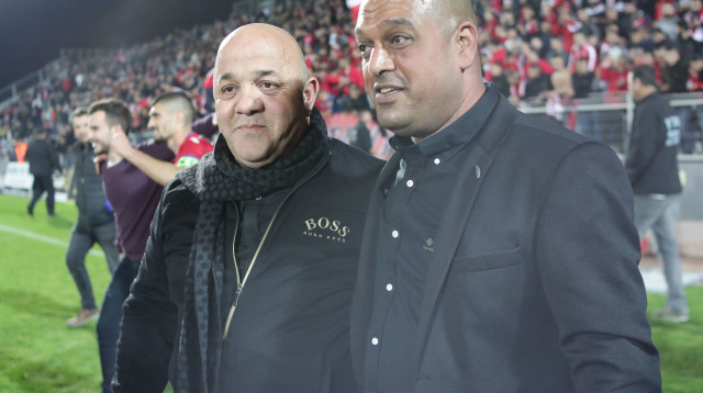 פוסט בעייתי. אבו שלמה, משמאל (צילום: דני מרון)