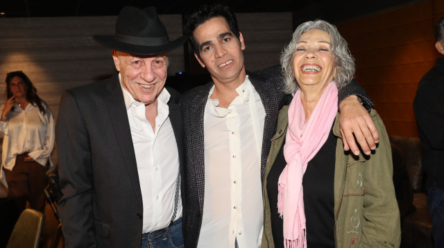 נורית גפן, אביב גפן, יהונתן גפן (צילום: רפי דלויה)