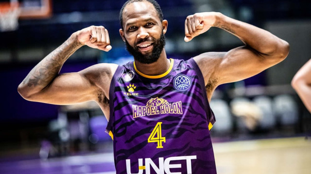 הרבה תלוי בו. ג'ונסון (צילום: אתר רשמי, ליגת האלופות)