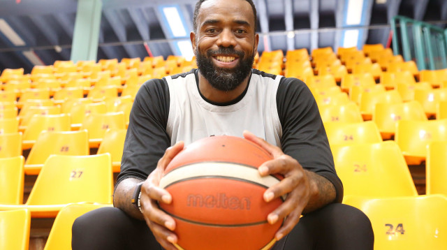 קיי סי ריברס, הפועל ירושלים (צילום: אודי ציטיאט)