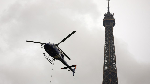 השינוי הגדול של מגדל אייפל (צילום: רויטרס)