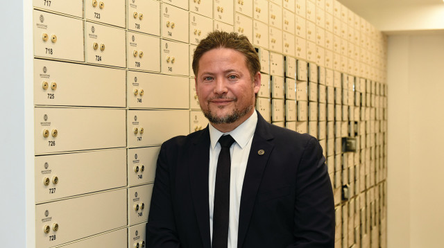 דביר אינדיג במתחם הכספות (צילום: מורג ביטן)