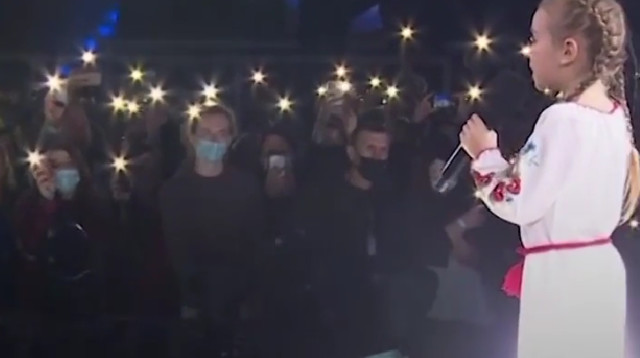 אמיליה אניסוביץ' (צילום: צילום מסך טיקטוק)