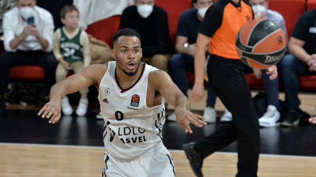 איזו הצגה. אוקובו (צילום: רויטרס)