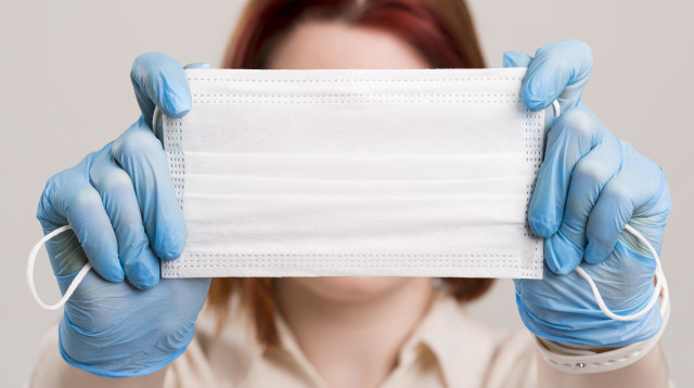 מסכה (צילום: אינג'אימג')