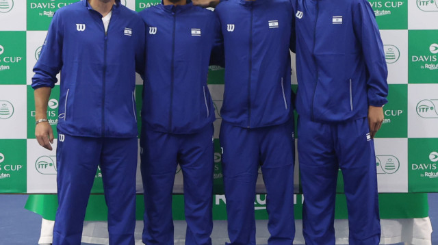 שמחים ממפגש ביתי נוסף. ארליך, צוקרמן, לשם ועוליאל (צילום: אתר רשמי, איגוד הטניס)