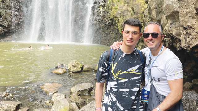 אהרון קסטרו ואביו (צילום: יח"צ)