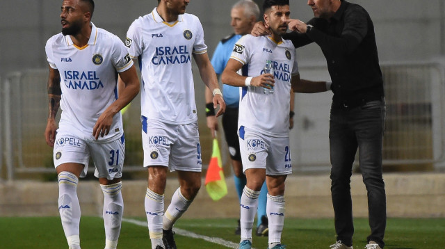 מאזן מושלם נגד קבוצות הפלייאוף התחתון, הרבה פחות טוב נגד אלו מהפלייאוף העליון. קרסטאיץ' (צילום: ברני ארדוב)